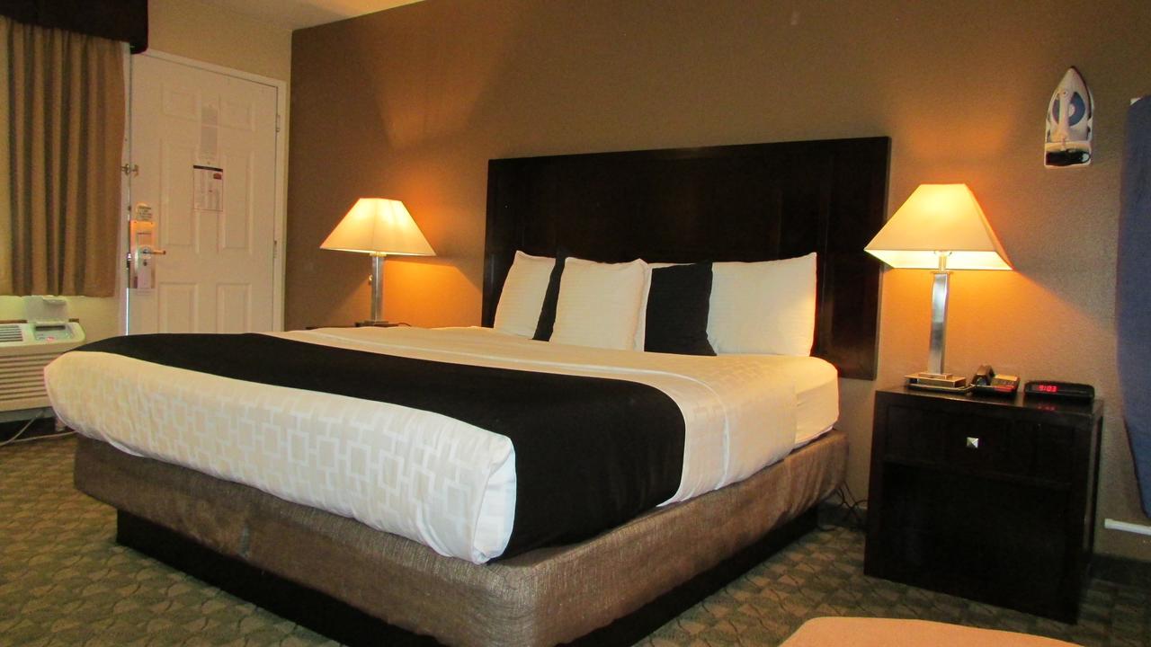 Fairbridge Inn & Suites Левенуэрт Экстерьер фото