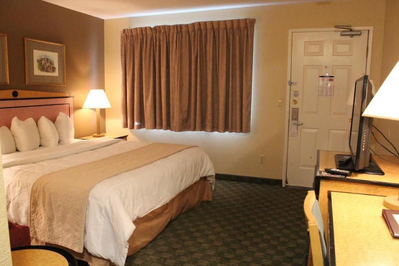 Fairbridge Inn & Suites Левенуэрт Экстерьер фото